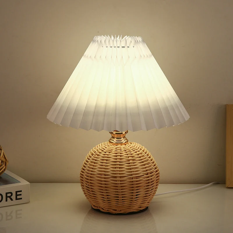 Rotan Tafellamp met Geplisseerde Stoffen Kap Dimbaar LED 3W USB Bureaulamp Sfeervol Scandinavisch Design | Sansoti