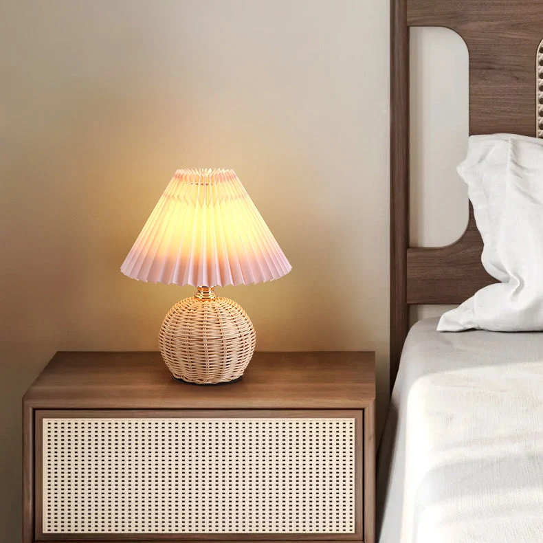 Rotan Tafellamp met Geplisseerde Stoffen Kap Dimbaar LED 3W USB Bureaulamp Sfeervol Scandinavisch Design | Sansoti