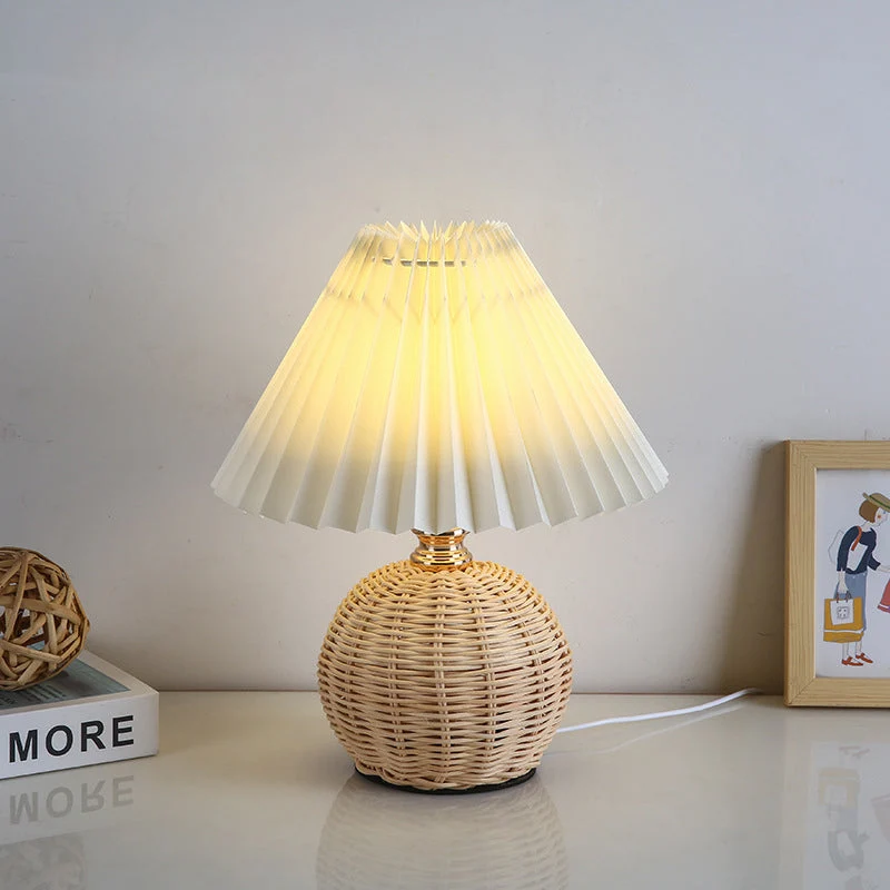 Rotan Tafellamp met Geplisseerde Stoffen Kap Dimbaar LED 3W USB Bureaulamp Sfeervol Scandinavisch Design | Sansoti