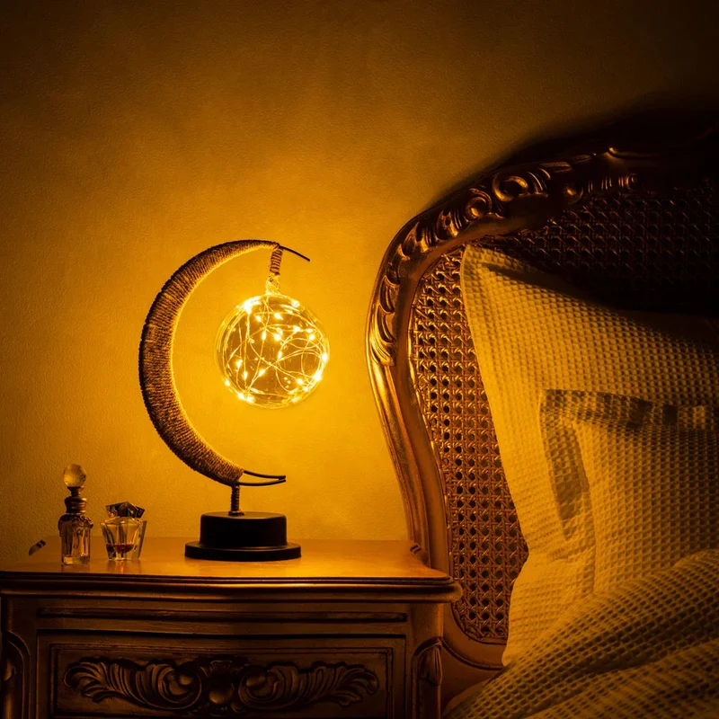 Maanvormige Tafellamp met Hangbol LED Verlichting Warm Wit Sfeerlamp op Batterij Decoratief voor Slaapkamer | Sansoti