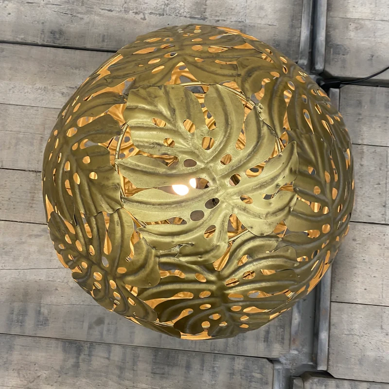 Countryfield Derry Tischlampe golden Floral Kugel Palmen Lampe
