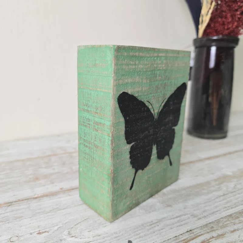 Schmetterling Deko Holzblock Grün Holz Dekoration