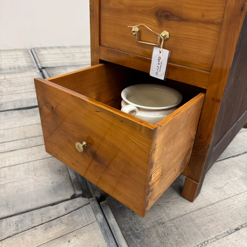 Thomas Klotz Klommode Viktorianische Reisetoilette - restaurierte Rarität mit Geschichte