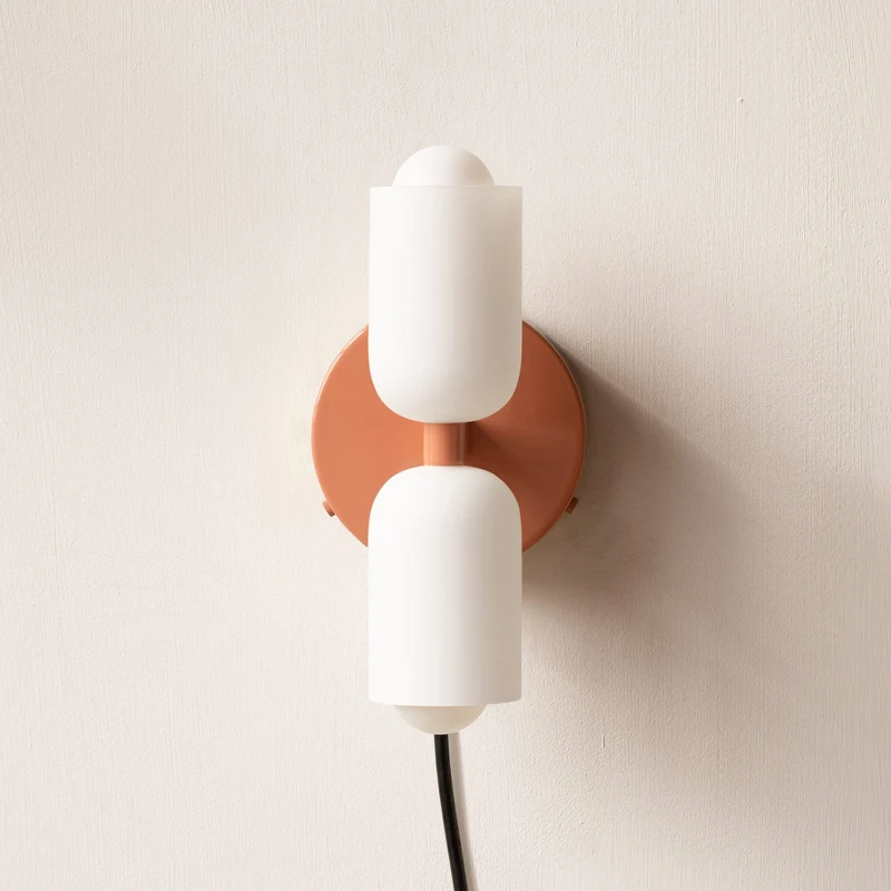 Wandlamp met Dubbele Acryl Kappen – Stijlvolle Up & Down Verlichting voor Hal Slaapkamer Woonkamer Gang | Sansoti