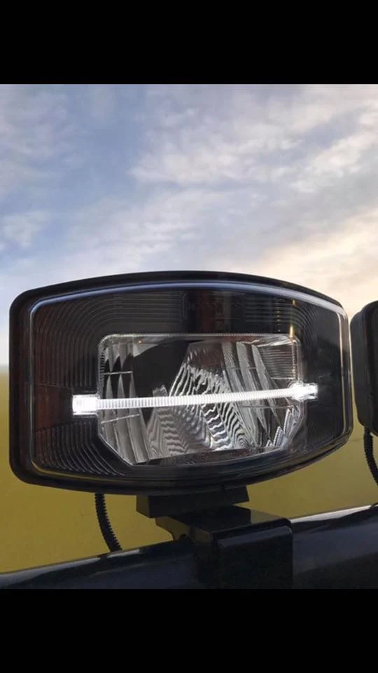 Boreman Voll-LED-Fahrscheinwerfer mit Positionslichtleiste