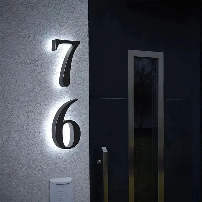 Verlicht Huisnummer LED Bord Weerbestendig Achtergrondverlichting Modern Gevelaccessoire voor Buiten en Tuin | Sansoti