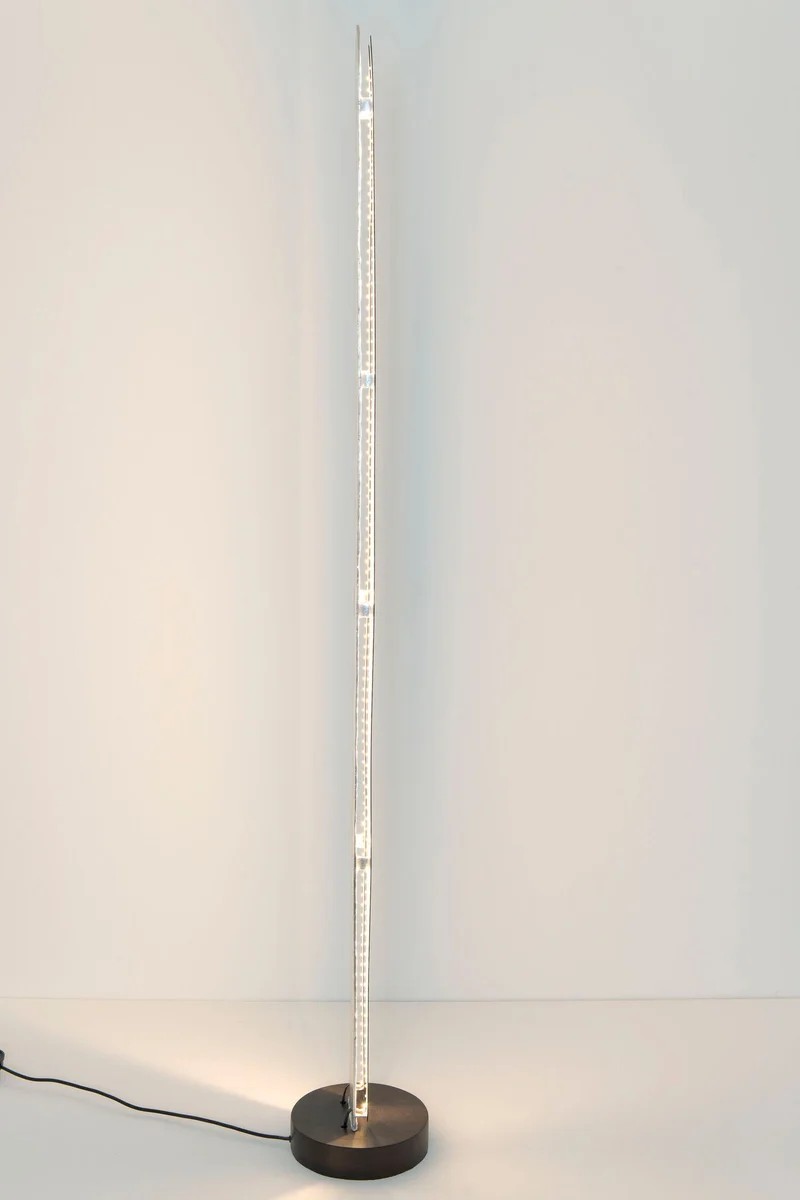 LED-Stehlampe Simbolo gehämmert 173 cm Silber