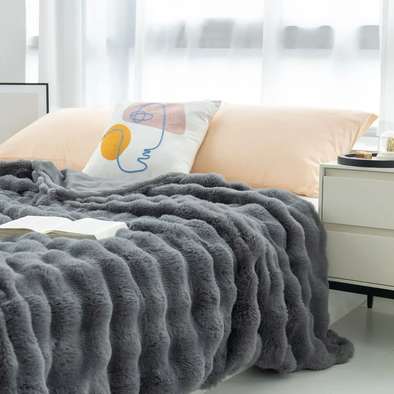 Dubbelzijdige Imitatiebont Plaid 100% Polyester Winterdeken Warm Zacht Bed Bank Decoratief 4 Kleuren | Sansoti