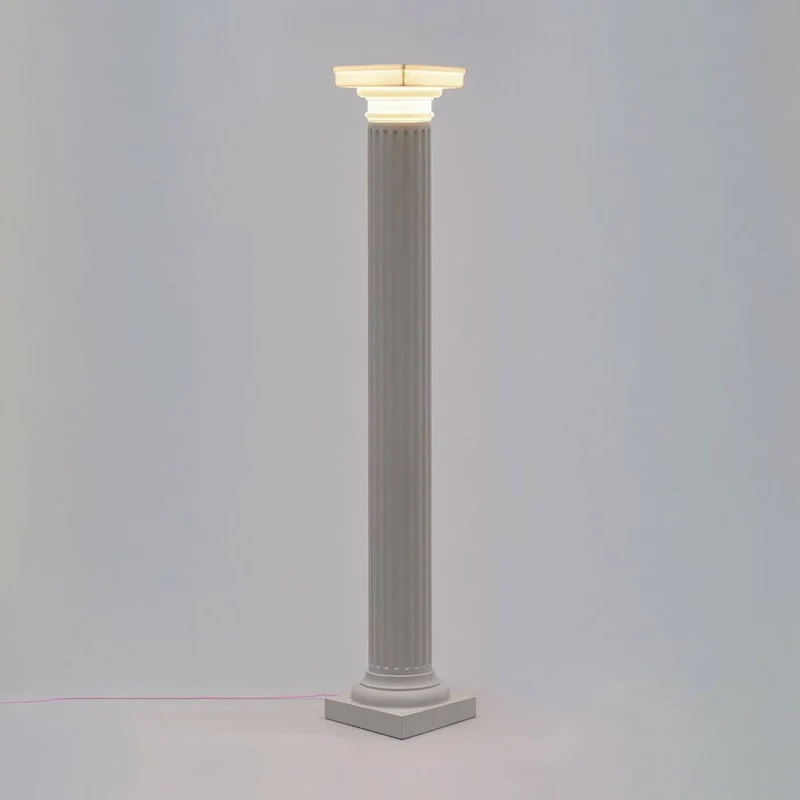 Seletti Las Vegas LED-Stehleuchte Fiberglas Porzellan 190cm