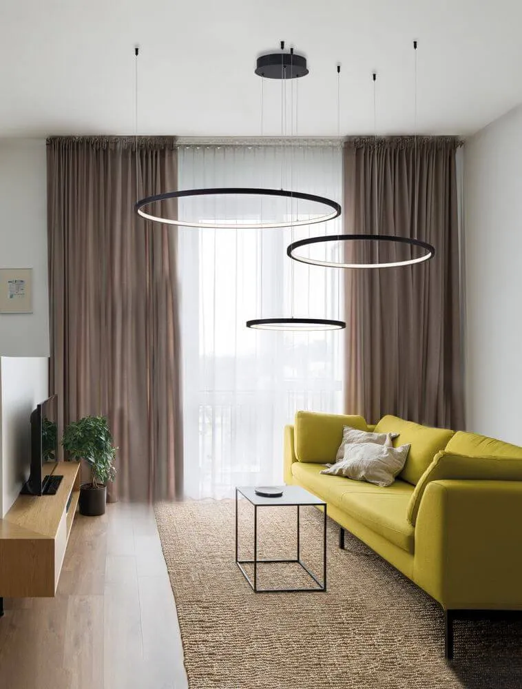 Purple LED Pendelleuchte 3-flammig Ø 130cm 3000K