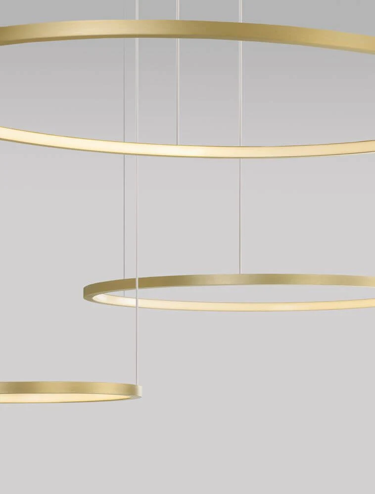 Purple LED Pendelleuchte 3-flammig Ø 130cm 3000K