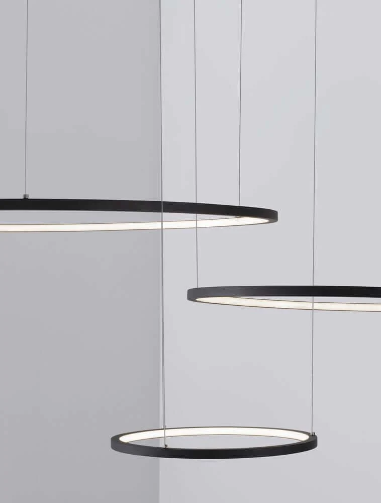 Purple LED Pendelleuchte 3-flammig Ø 130cm 3000K