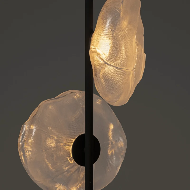 Sculptural vloerlamp met glazen kappen metalen frame moderne woonkamer slaapkamer sfeerverlichting design | Sansoti