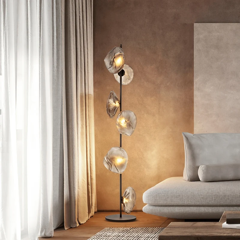 Sculptural vloerlamp met glazen kappen metalen frame moderne woonkamer slaapkamer sfeerverlichting design | Sansoti