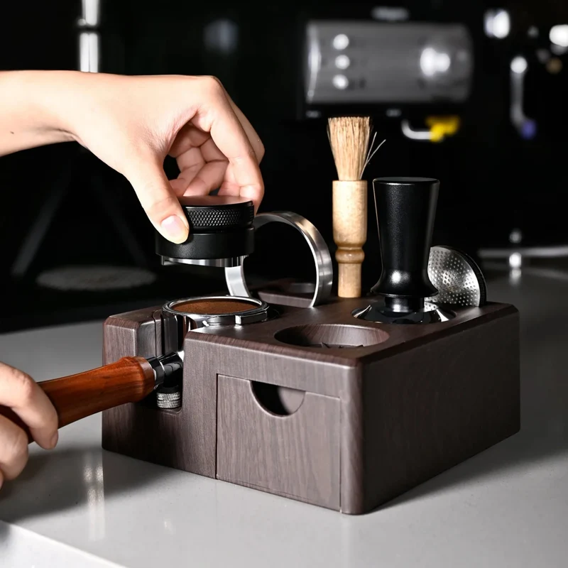 Espresso Tamping Station met Gereedschapshouder Zwart Wit Houtlook Organizer Koffie Barista Accessoires | Sansoti