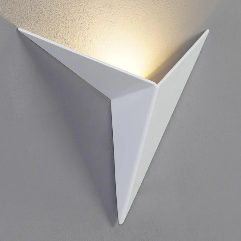 Geometrische Wandlamp Driehoek LED Dimbaar Nordic Design Zwart Wit Goud Verlichting Woonkamer Slaapkamer | Sansoti