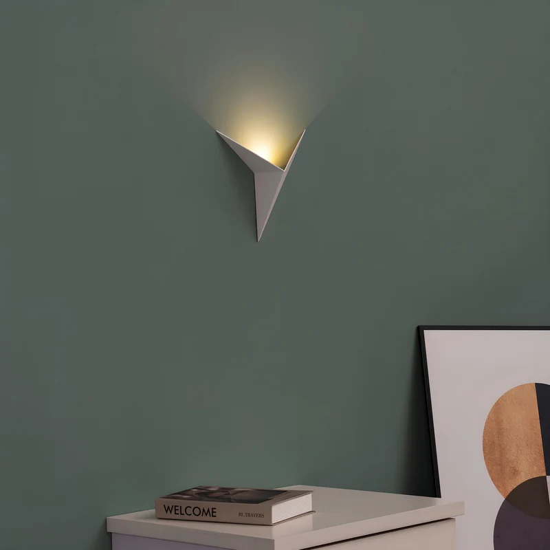 Geometrische Wandlamp Driehoek LED Dimbaar Nordic Design Zwart Wit Goud Verlichting Woonkamer Slaapkamer | Sansoti