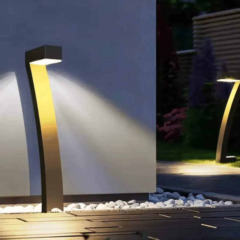 Zonne-energie Tuinverlichting 18cm Mat Zwart Warm Wit Licht Automatische Schemerschakelaar Padverlichting | Sansoti