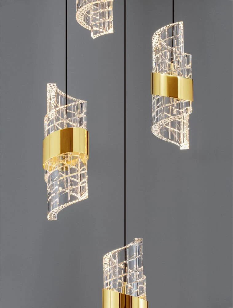 Seneca LED Pendelleuchte 5-flammig Ø 30cm 3000K Schwarz, Gold