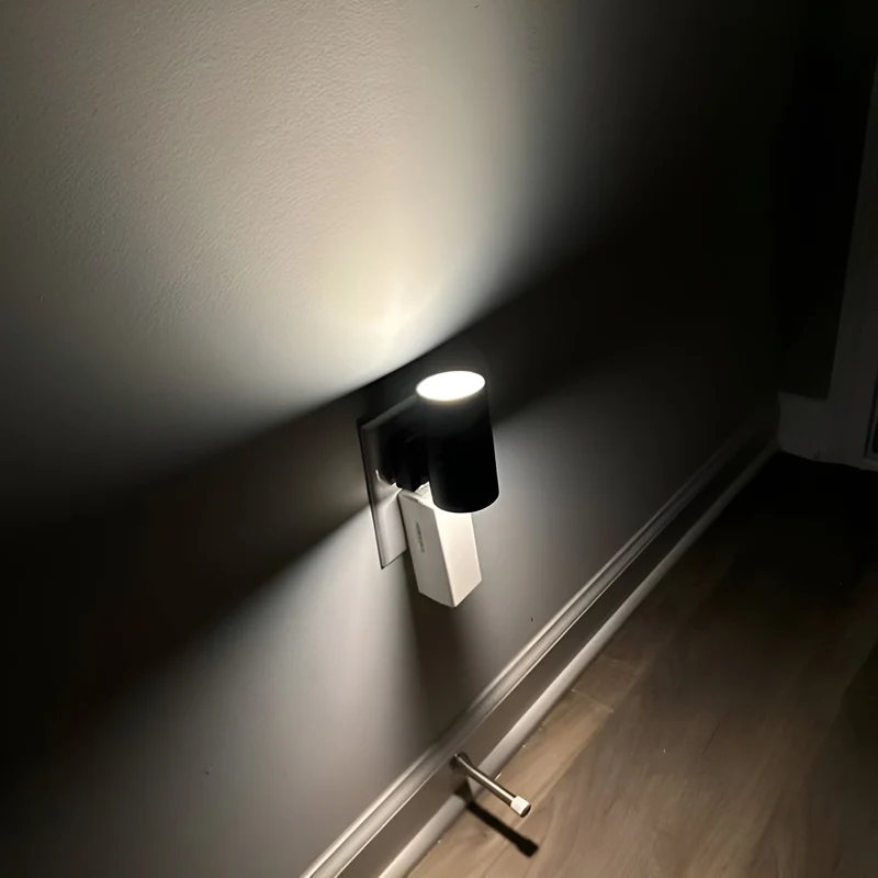 Dimbaar Stopcontact Nachtlampje LED 10x10x8cm Zwart Wit Slaapkamer Gang Badkamer Kinderkamer Wandlamp | Sansoti