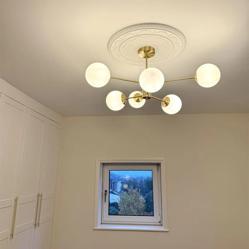 Moderne sputnik kroonluchter met opaal glazen bollen in goud of zwart – dimbare design hanglamp 6 8 of 12 lichtpunten | Sansoti
