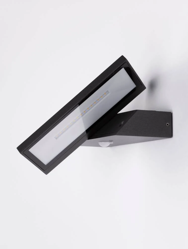 Prim LED Außenwandleuchte 3000K Anthrazit IP65