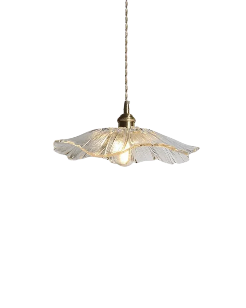 Sculpturale glazen hanglamp met messing fitting en warm licht – artistieke design plafondlamp voor eetkamer en woonkamer | Sansoti