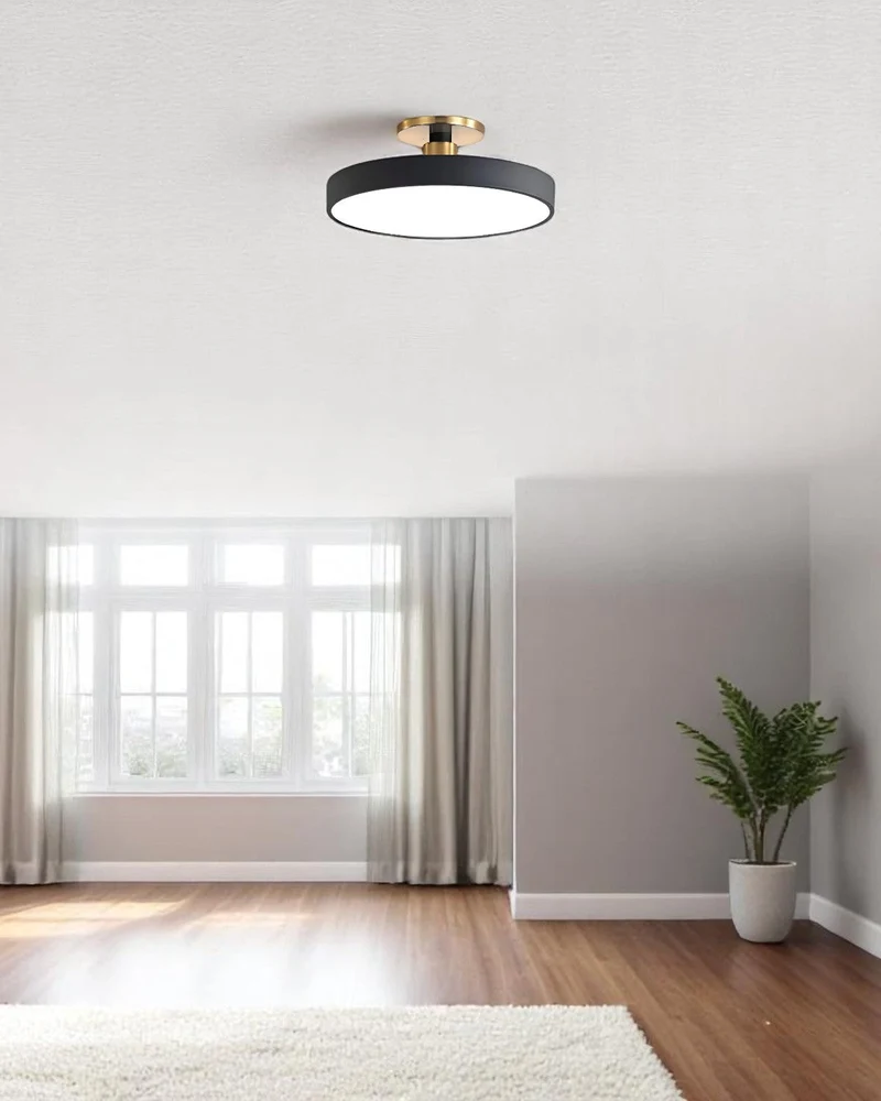 Moderne ronde plafondlamp met goud detail en acryl diffuser – minimalistische semi flush design verlichting voor woonkamer en slaapkamer | Sansoti
