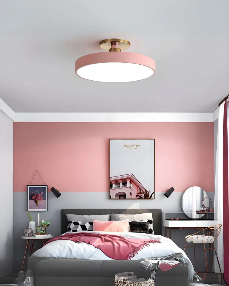 Moderne ronde plafondlamp met goud detail en acryl diffuser – minimalistische semi flush design verlichting voor woonkamer en slaapkamer | Sansoti