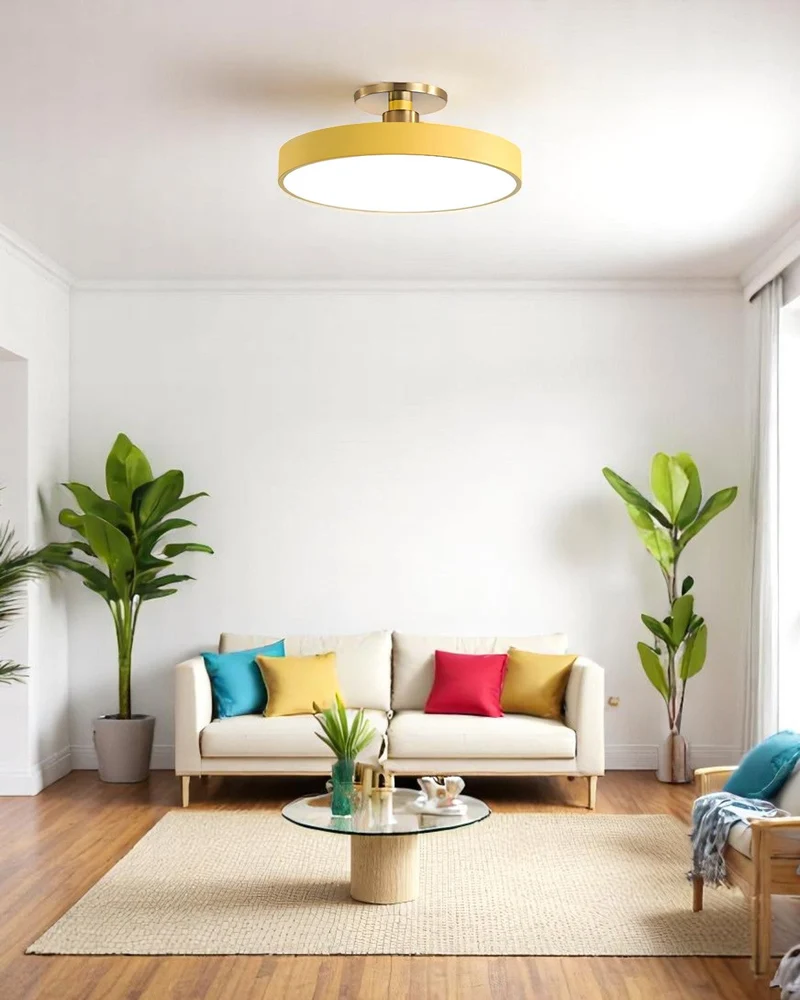 Moderne ronde plafondlamp met goud detail en acryl diffuser – minimalistische semi flush design verlichting voor woonkamer en slaapkamer | Sansoti