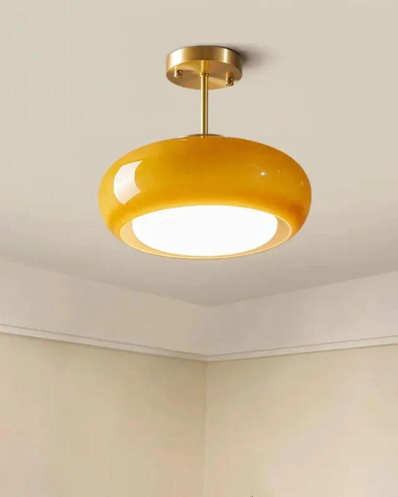 Moderne Plafondlamp Met Gouden Frame En Glazen Kap In Amber Of Wit 3000K Warm Licht | Sansoti