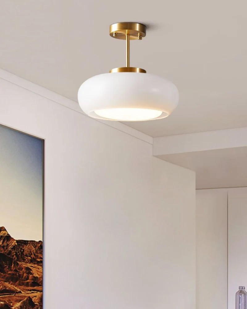 Moderne Plafondlamp Met Gouden Frame En Glazen Kap In Amber Of Wit 3000K Warm Licht | Sansoti