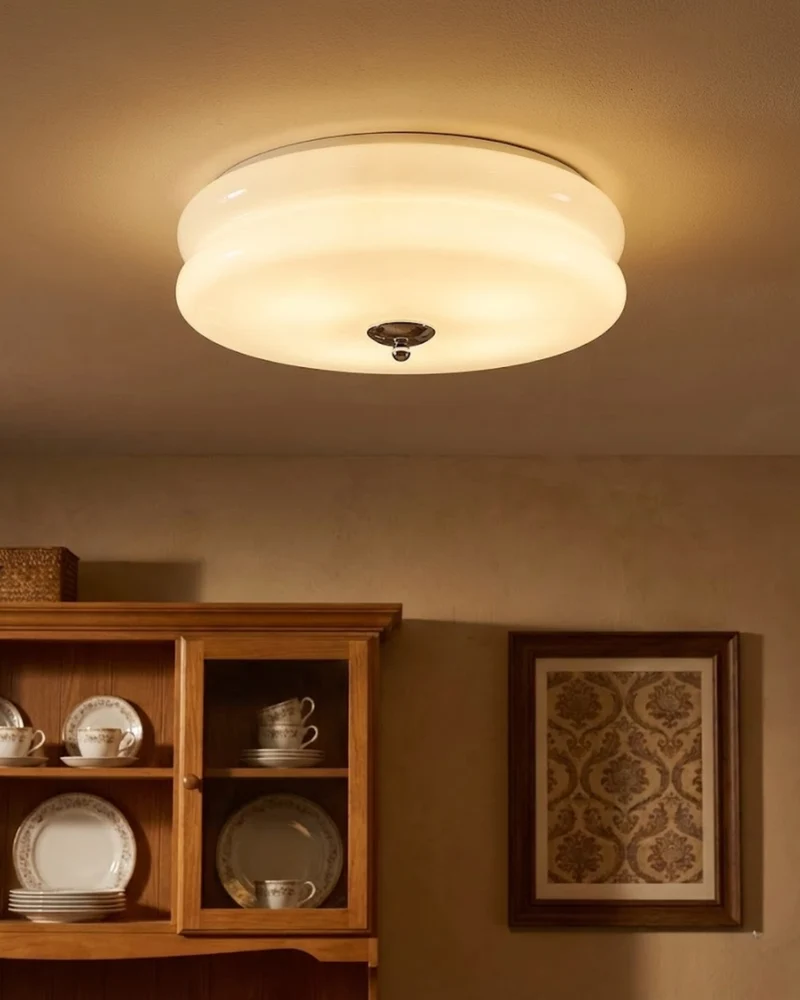 Art Deco Plafondlamp In Beige Met Chroom Accent En Warme Sfeerverlichting | Sansoti