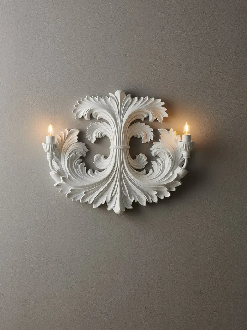 Klassieke Barok Wandlamp Met Florale Gipsdetails En Dubbele Lichtbron Voor Sfeervolle Binnenverlichting | Sansoti