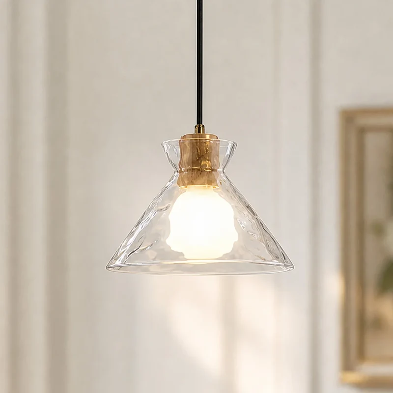 Glazen Hanglamp met Geslepen Koepel en Houten Accenten – Rustieke Eethoekverlichting | Sansoti