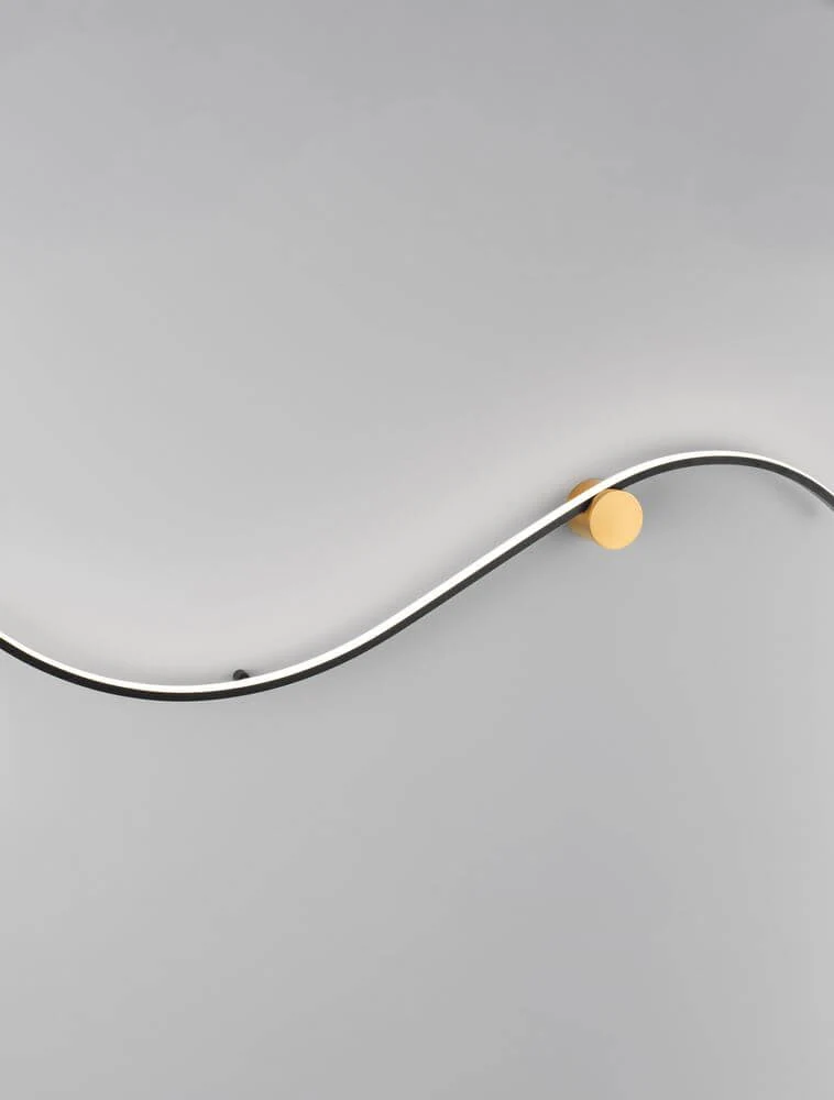 Kima LED Wandleuchte Geschwungen 3000K Schwarz, Gold