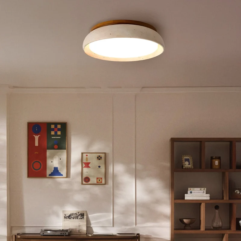 Scandinavische Plafondlamp Travertijn met Houtaccent — Moderne Ronde Opbouwspot Natuursteen en Acryl Inbouw LED Verlichting Warm Wit 3000K Slaapkamer Gang Entree Woonkamer — Ø 30 cm × H 7 cm | Sansoti