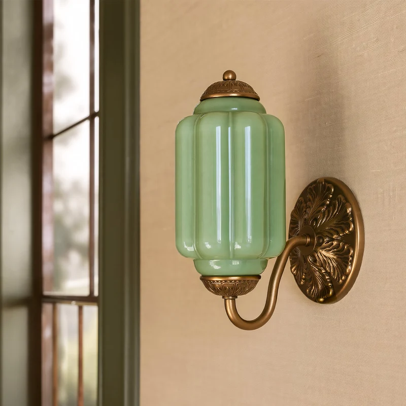 Vintage Wandlamp met Melkglas en Geolied Messing – Klassieke Retro Verlichting voor Hal, Slaapkamer, Woonkamer | Sansoti