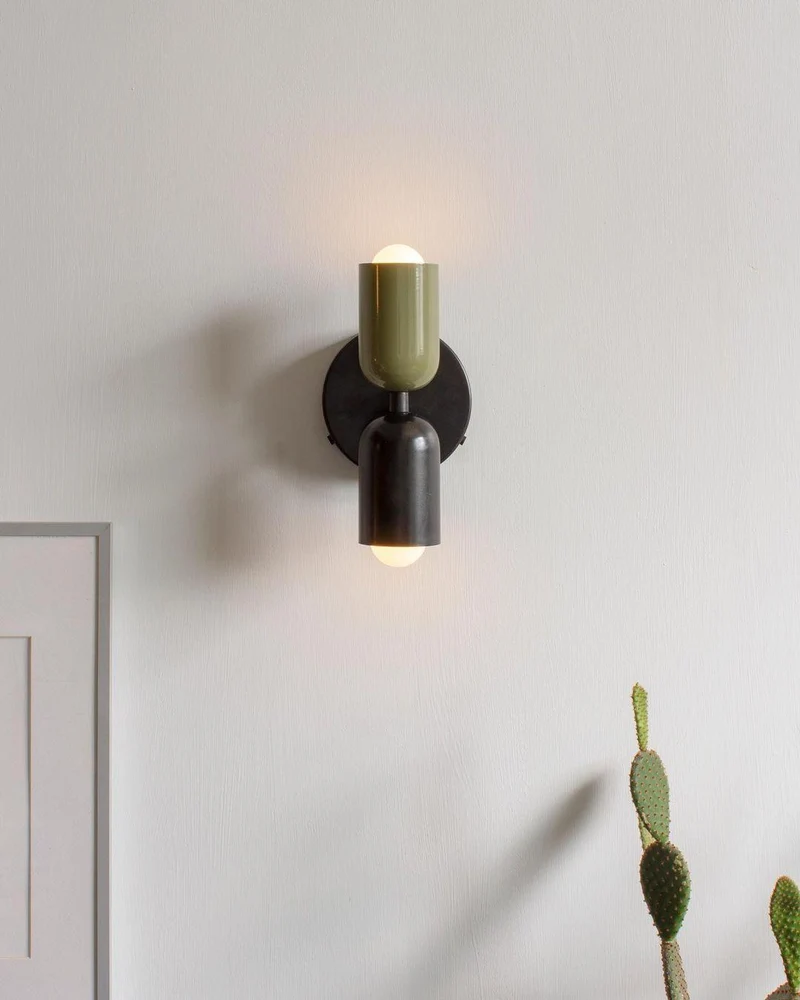 Dubbele Wandlamp met Stekker Lichtrichting Boven en Beneden Metalen Armatuur Gekleurde Kap E26 / E27 Fitting | Sansoti