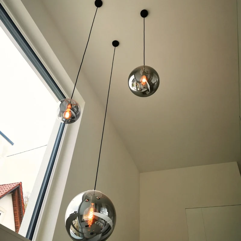 s.luce Orb Glaskugel Galerieleuchte 500cm Aufhängung Schwarz