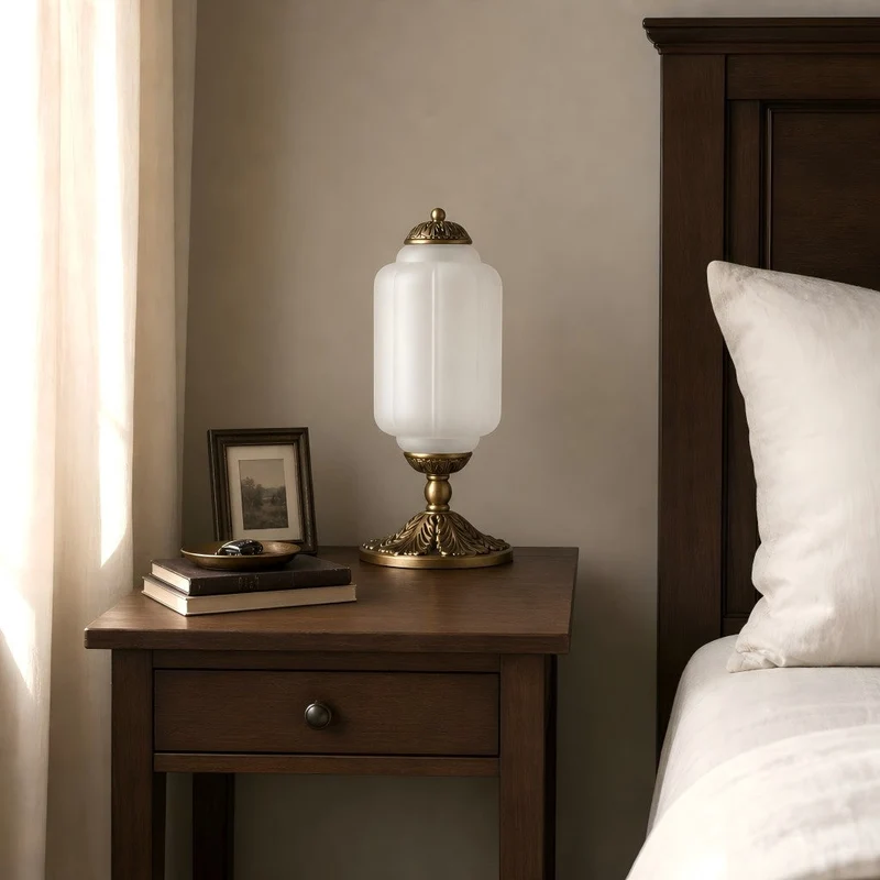 Glazen Tafellamp met Scallop Design Vintage Stijl Slaapkamer Woonkamer Accentverlichting Zwart Messing Matglas | Sansoti