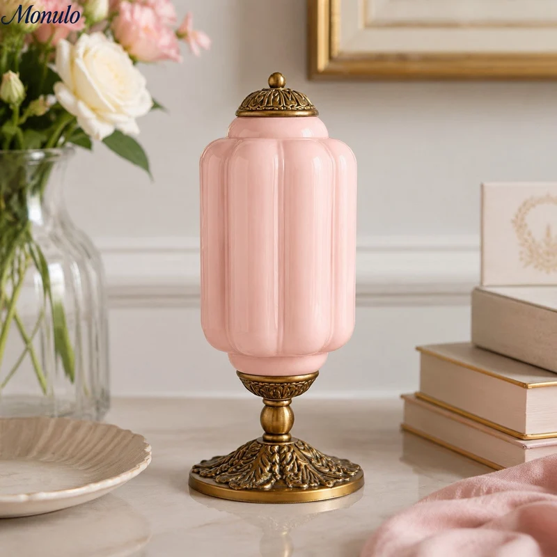 Glazen Tafellamp met Scallop Design Vintage Stijl Slaapkamer Woonkamer Accentverlichting Zwart Messing Matglas | Sansoti