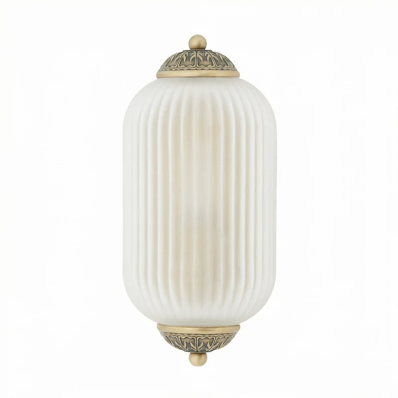 Vintage Wandlamp met Melkglazen Kap en Antieke Afwerking voor Sfeervolle Verlichting | Sansoti
