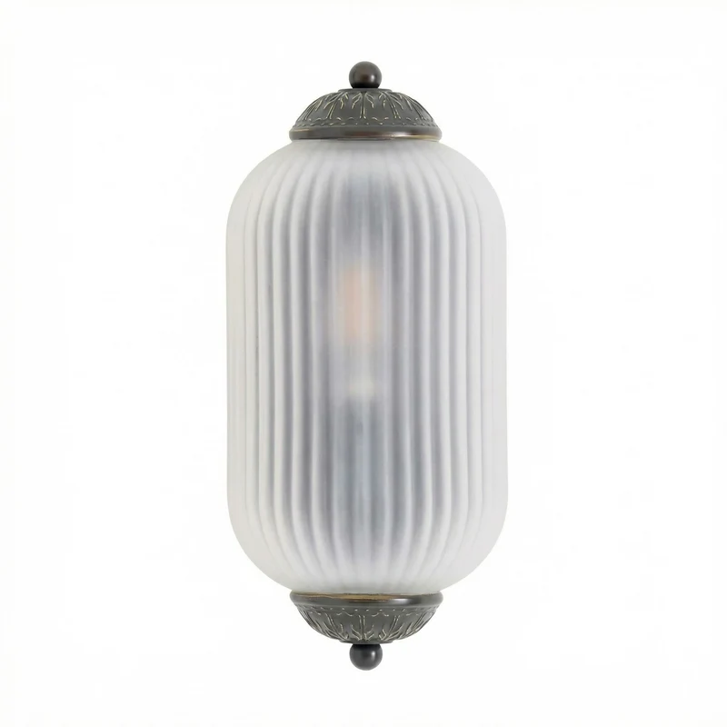 Vintage Wandlamp met Melkglazen Kap en Antieke Afwerking voor Sfeervolle Verlichting | Sansoti