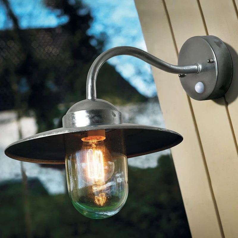 Luxembourg Sensor Außen-Wandleuchte Zink