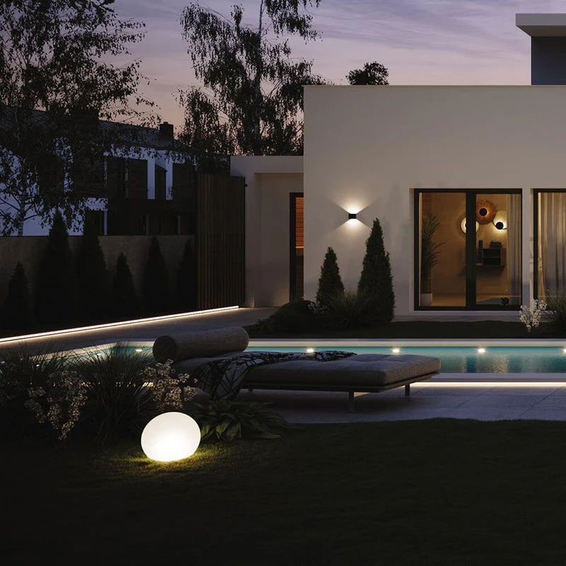 s.luce Ixa LED Wandlampe verstellbare Winkel Innen & Außen IP44