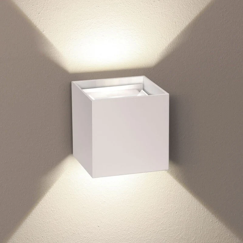 s.luce Ixa LED Wandlampe verstellbare Winkel Innen & Außen IP44