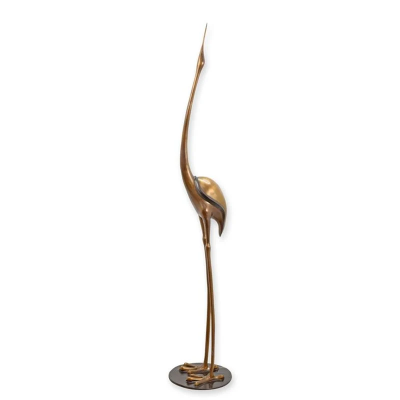 Casa Padrino Luxus Bronze Skulptur Kranich Bronze / Gold 31,5 x 31,5 x H. 172,5 cm - Große Bronzefigur - Moderne Deko Figur
