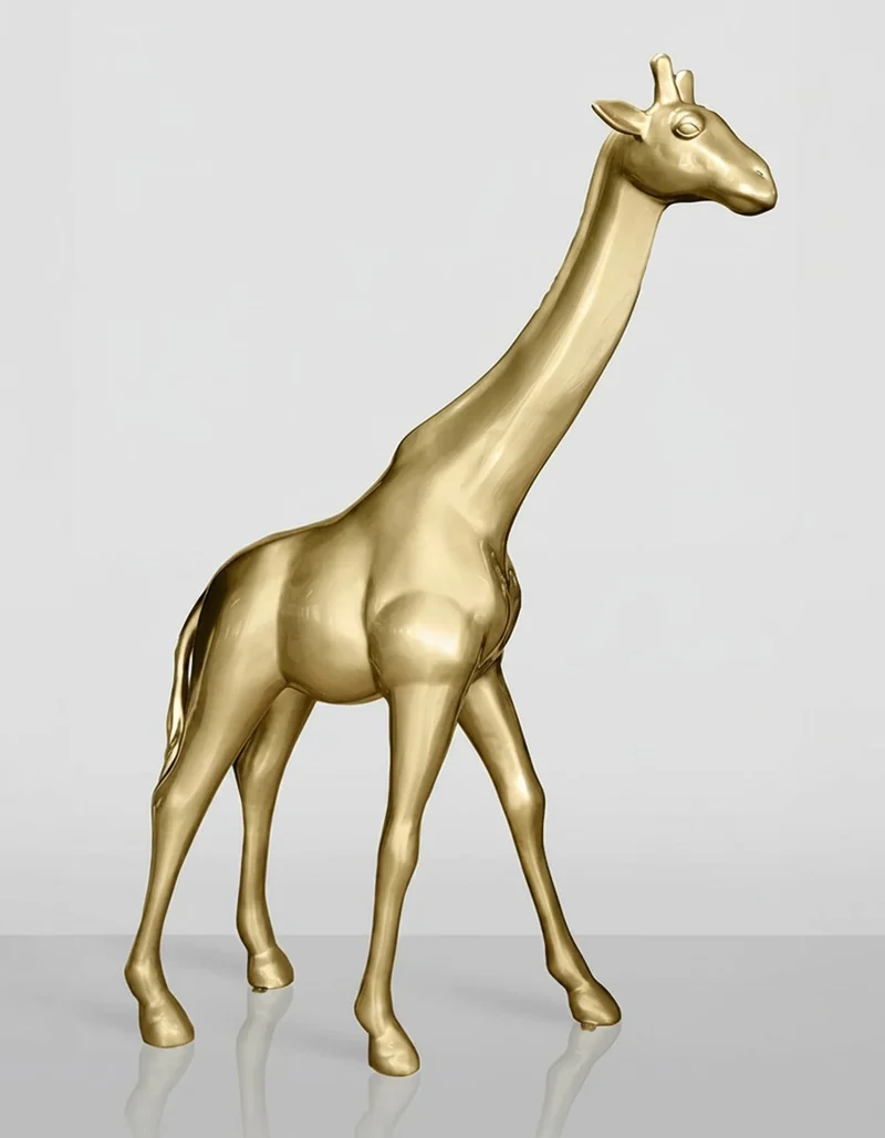 Casa Padrino Luxus Deko Skulptur Giraffe Gold H. 230 cm - Riesige Gartenskulptur - Lebensgroße Skulptur - XXL Deko Skulptur - XXL Deko Figur