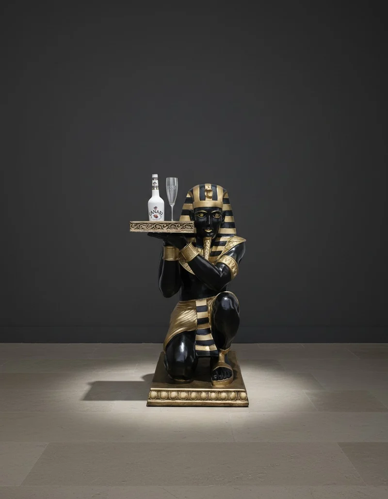 Casa Padrino Luxus Deko Skulptur Statue Pharao Einem Tablett H. 90 cm - Deko Skulptur - Deko Figur - Tierfigur - Gartendeko